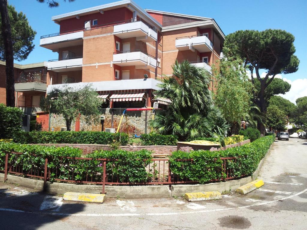 Hotel Grifone Принчипина-а-Маре Экстерьер фото