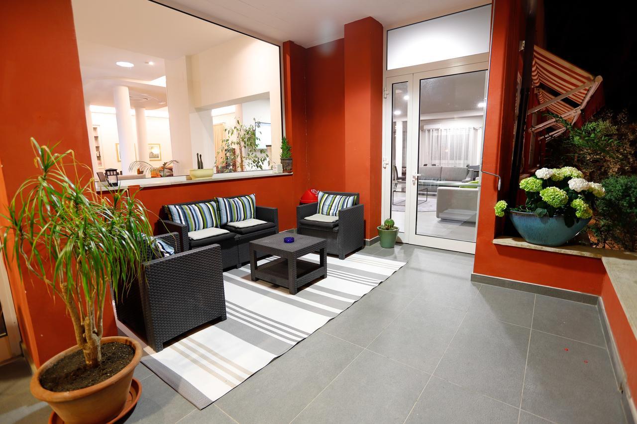 Hotel Grifone Принчипина-а-Маре Экстерьер фото