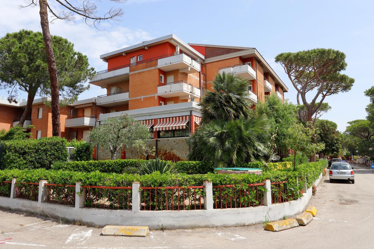Hotel Grifone Принчипина-а-Маре Экстерьер фото