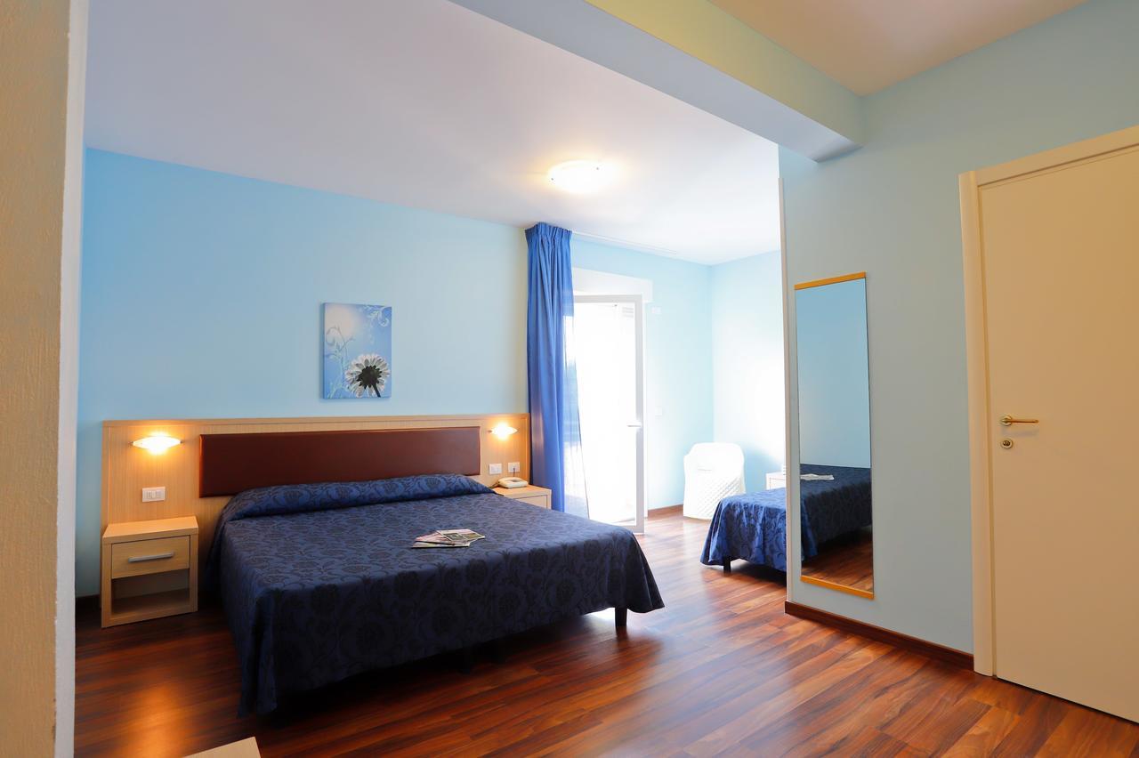 Hotel Grifone Принчипина-а-Маре Экстерьер фото
